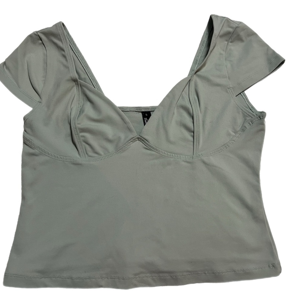 “Trendy Queen” Stylish Sage Green Sweetheart Neckline Crop Top - Size lg.